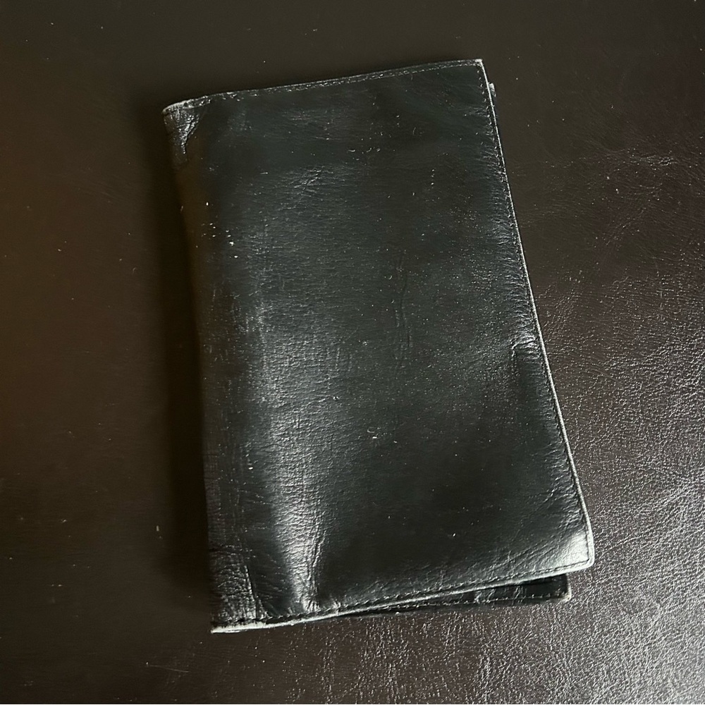 Renwick Black Steerhide Leather Vintage Bi-fold Wallet